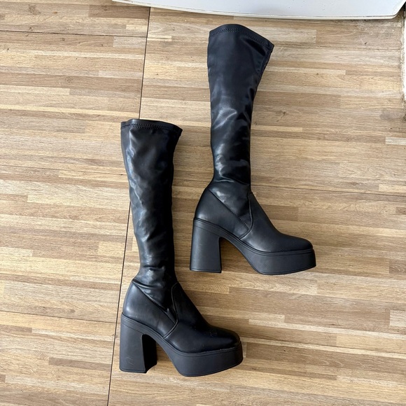 Steve Madden PHOENIX black leather platform heel boots, women’s size 6 - Picture 6 of 8